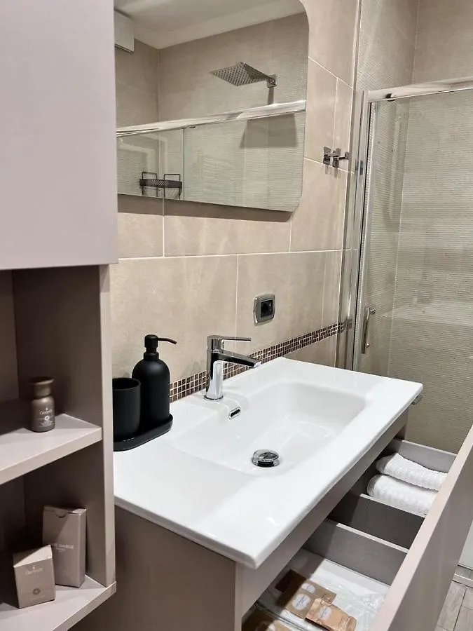 Lady Luxury Apartment Bari Italy